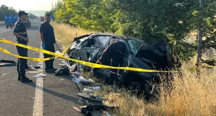 Sıla yolu facia ile bitti: Almanya'dan Kayseri'ye giden gurbetçi aileden 3 kişi hayatını kaybetti!