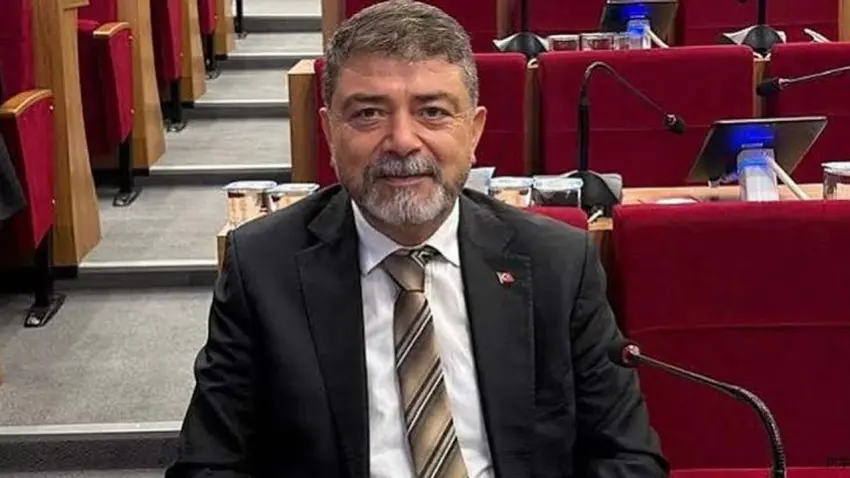 AK Partili Atmaca ‘ahde vefayı’ hatırlattı: Tunç Soyer'e sahip çıktı haberinin görseli