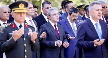 DEÜ Rektörü Bayram Yılmaz, 15 Temmuz anma etkinliklerinde yer aldı