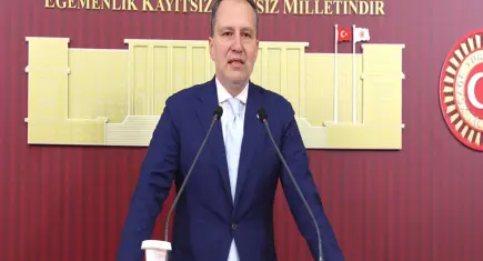 Fatih Erbakan'dan 15 Temmuz mesajı: Milli görüşün uyarıları dikkate alınsaydı o kara gece yaşanmazdı