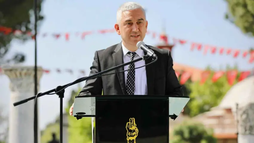 Bergama’nın Başkanı Tanju Çelik AK Parti’ye mi geçiyor? haberinin görseli