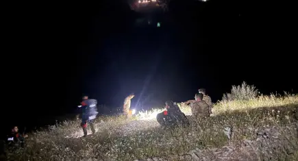 Dağda mahsur kalan 2 mühendise helikopterli kurtarma operasyonu!
