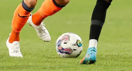 Futbolda  yasa dışı bahis operasyonu: 19 kulüp yöneticisine eş zamanlı baskın!