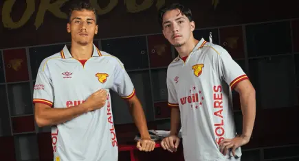 Göztepe'nin yeni forması sosyal medyayı ikiye böldü! Taraftarlar renkte anlaşamadı: Göztepe forması hangi renk?