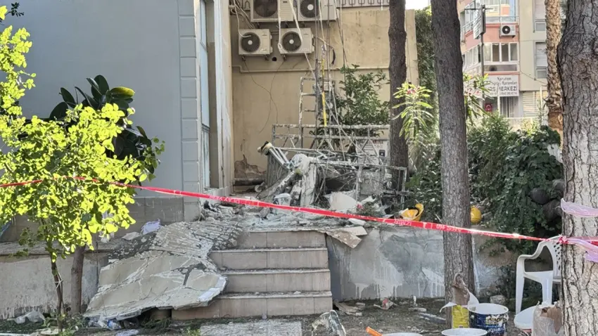 İzmir haber: Binanın iskelesi çöktü, 3 işçi yaralandı