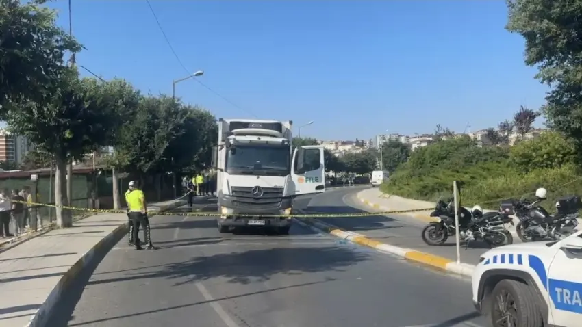 Küçükçekmece'de kamyonun çarptığı kadın hayatını kaybetti