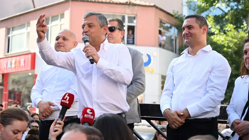 Özgür Özel: Ya bunun bir yolunu bulacağız ya da yeni bir yol açacağız haberinin görseli