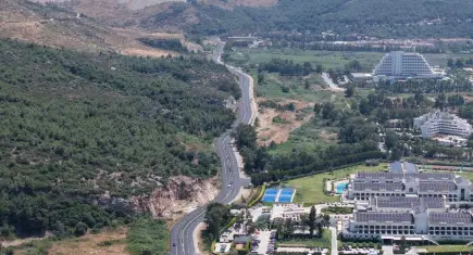 Pamucak yolu modern yüzüne kavuştu