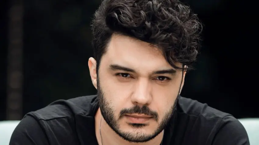 Şarkıcı İlyas Yalçıntaş tutuklandı haberinin görseli