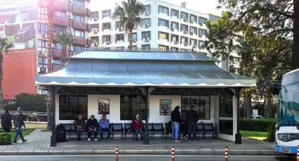 Toplu ulaşımda yeni dönem: ESHOT’tan İzmir'e Simgesel Durak