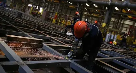 TÜİK istihdam verilerini açıkladı: Ücretli çalışan sayısı 15,9 milyon aşsa da sanayide kan kaybı devam ediyor