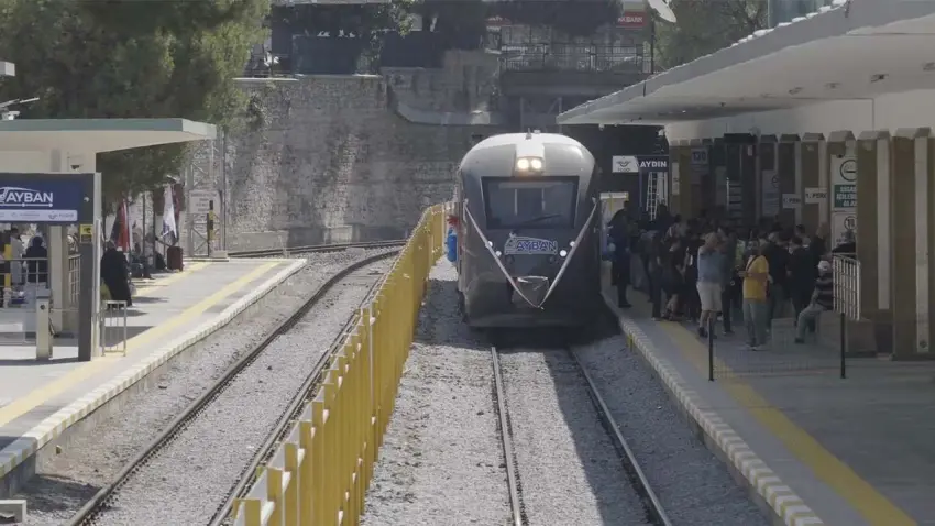 Aydın’da kent içi ulaşımda yeni dönem: AYBAN seferleri başladı haberinin görseli