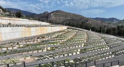 İzmir Büyükşehir’den mezarlıklarda Türkiye’ye örnek uygulama