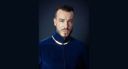 Sanatçı Cem Adrian Urladam Ağaçlı Sahne'de konser verecek