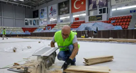 Celal Atik Spor Salonu yenileniyor