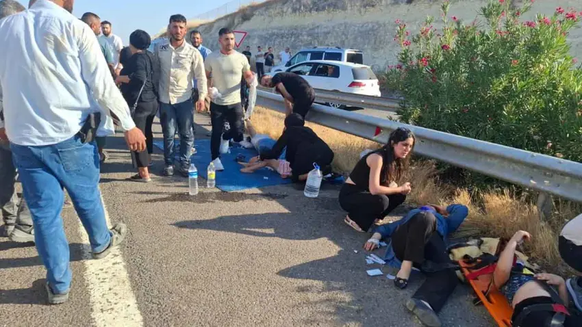 Günübirlik gezi dönüşünde kaza: Ölü ve yaralılar var haberinin görseli