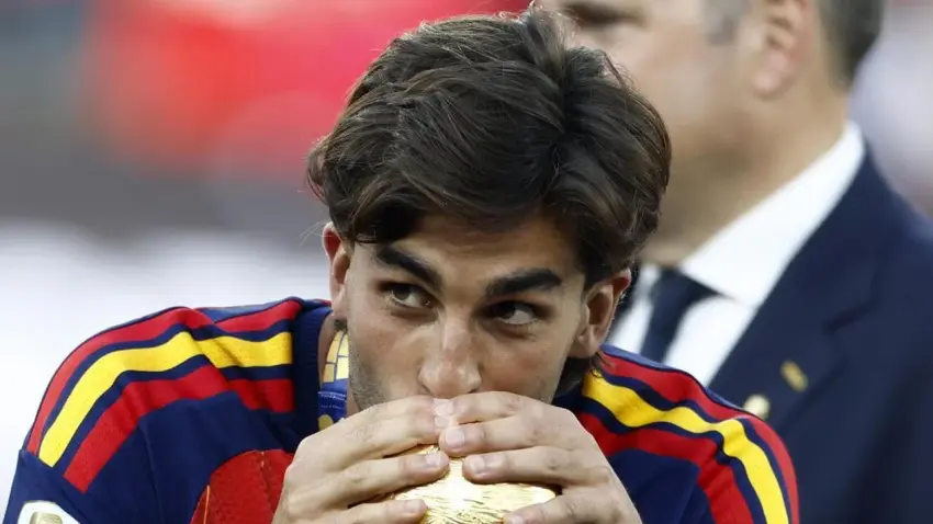 2026 Dünya Kupası finalinde İspanya'yı zafere taşıyan yıldız Ferran Torres kimdir? haberinin görseli