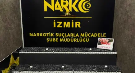 Bayraklı'da 29,2 kilo yasaklı madde ele geçirildi