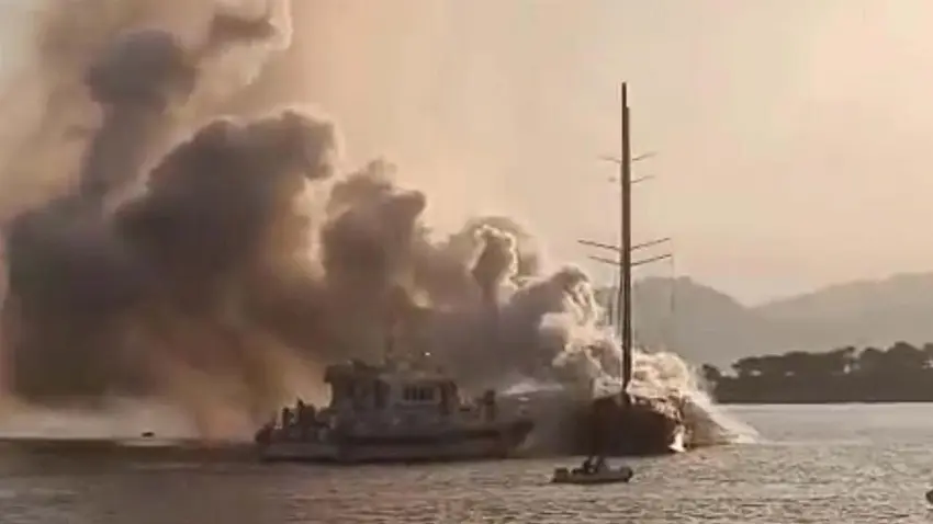 Göcek'te tekne yangını: Yolcular tahliye edildi, tekne battı haberinin görseli