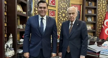 Martı TAG’ın kurucusu Oğuz Alper Öktem siyasete atıldı: MHP Kocaeli İl Delegesi seçildi