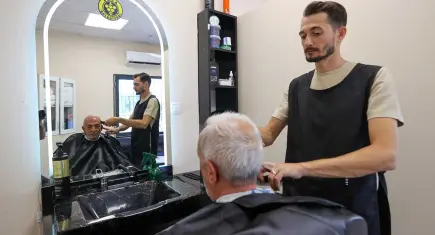 Buca’nın Çınarları sosyal hizmetlerle gülümsemeye devam ediyor