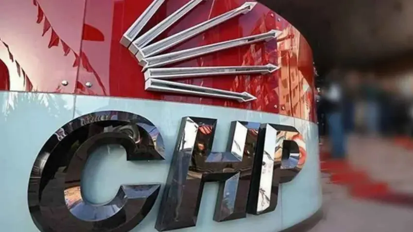 CHP'den istifalar başladı: İzmir'den ilk istifa geldi haberinin görseli