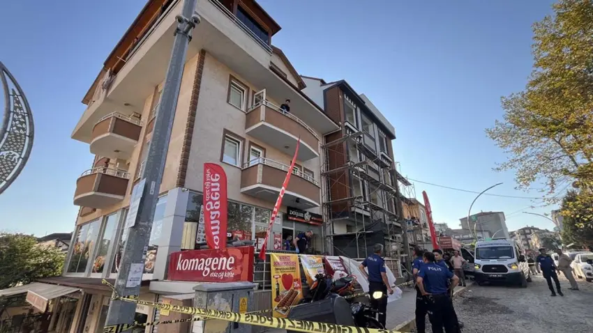 İnşaat iskelesinden düşen işçi öldü