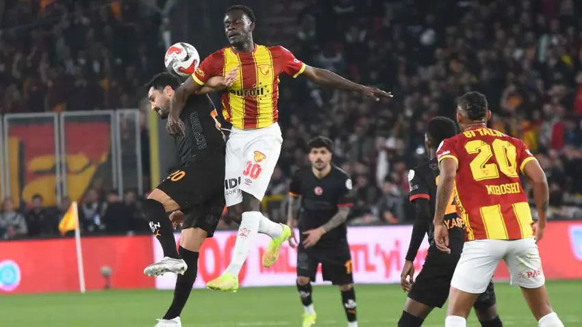 İzmir futbolunda üç cephede hareketli günler haberinin görseli