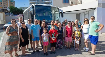 Narlıdere Belediyesi’nden özel gereksinimli bireylere deniz etkinliği
