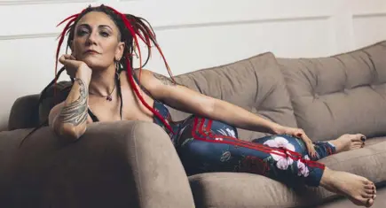 10 yıldır sahnelerden uzaktı: Özlem Tekin’e 94 milyon TL’lik konser teklifi