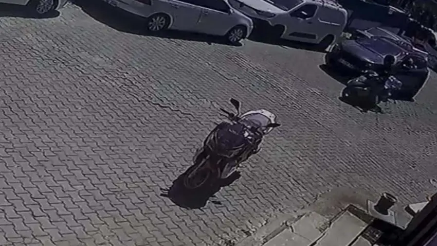İzmir’de trafikte kuryeyi darbeden sürücüye rekor para cezası haberinin görseli