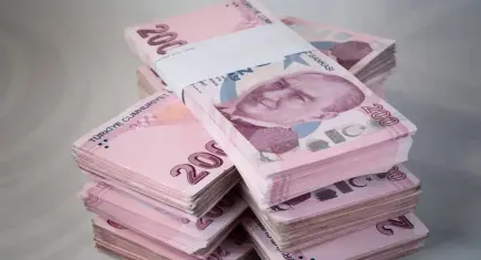 Yargıtay'dan emsal karar! Kredi çeken milyonları ilgilendiriyor: Masrafları müşteri ödeyecek