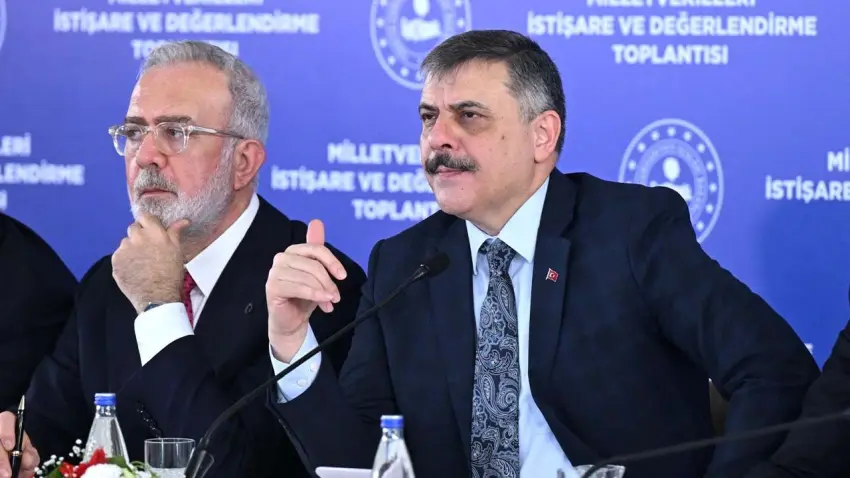 Bakan Çiftçi'den Ahbap göndermesi: Ahbap-çavuş meselelerinin rezaletleri ortaya saçıldı haberinin görseli