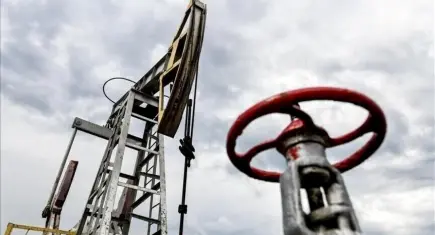 Brent petrolün varil fiyatı 100 doları aştı