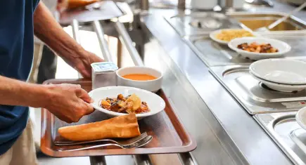 Buca’da 70 TL’ye dayanışma sofrası