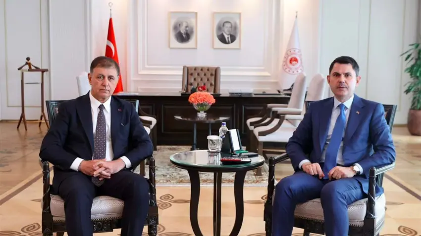 Cemil Tugay Ankara’da: Bakan Kurum'u ziyaret etti haberinin görseli