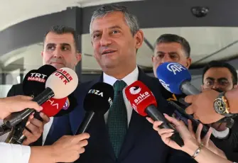 Özel'den yeni parti mesaisi