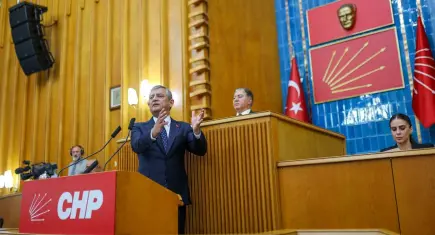 Yeni parti için kritik gün: CHP’de kapalı grup toplantısı