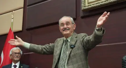 Yılmaz Büyükerşen CHP'den istifa etti 