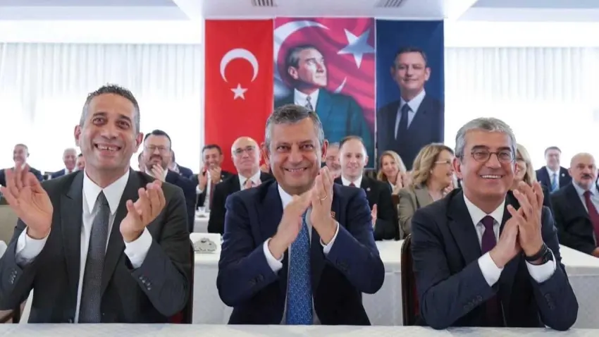 Avrupa’dan Yeni Parti’ye ilk mesaj haberinin görseli
