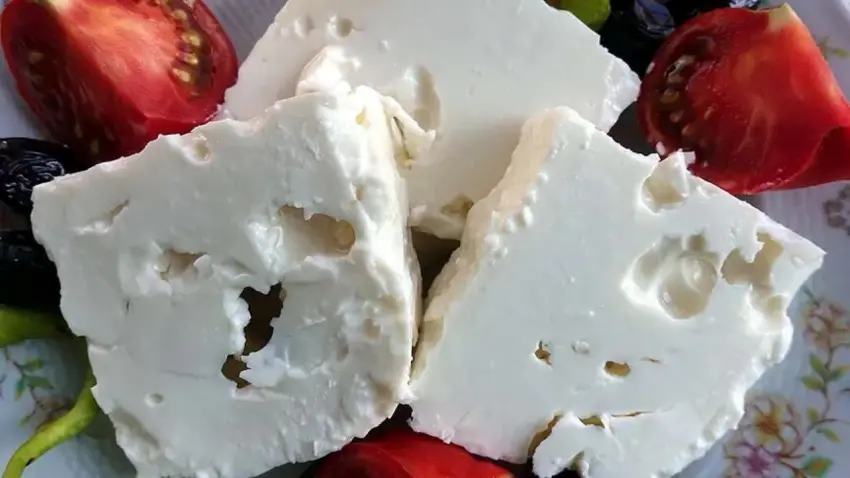 Kanser hastası vatandaşın ihbarı ortaya çıkardı: Zincir marketlerde satılan peynirde listeria alarmı haberinin görseli