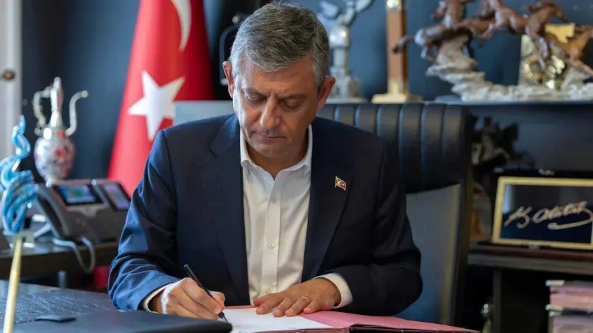 YENİ Parti TBMM sitesinde: TBMM'de ana muhalefet değişti! haberinin görseli