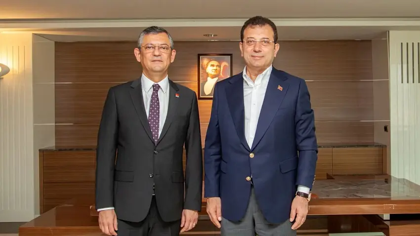 Ekrem İmamoğlu'ndan YENİ Parti mesajı: Özgür Özel ile yürüyelim arkadaşlar haberinin görseli
