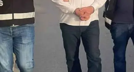 İzmir'de kendisini polis olarak tanıtan adam yakalandı