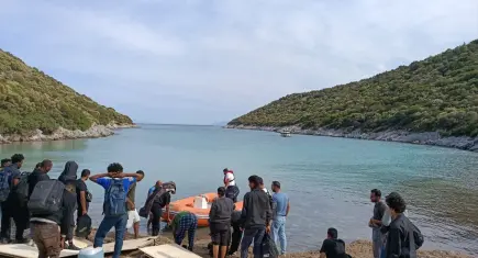 İzmir haber: Urla'da düzensiz göçmen operasyonu! 22 kişi kurtarıldı