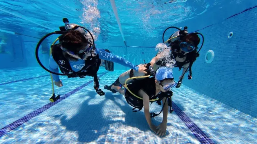 İzmir Marina Yaz Sezonuna su sporlarıyla merhaba dedi haberinin görseli