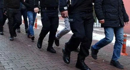 İzmir merkezli yasa dışı bahis operasyonunda 20 tutuklama