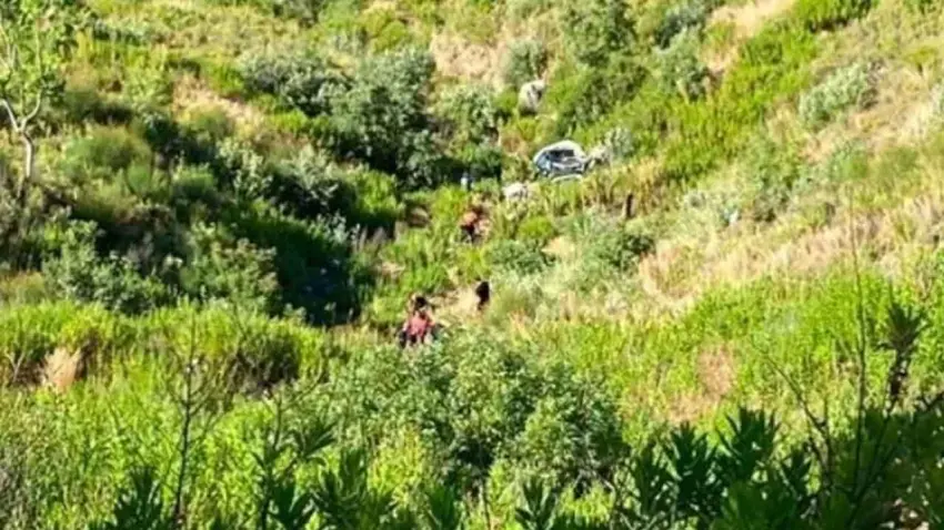 Antalya'da otomobil uçuruma yuvarlandı: 5 kişi hayatını kaybetti haberinin görseli