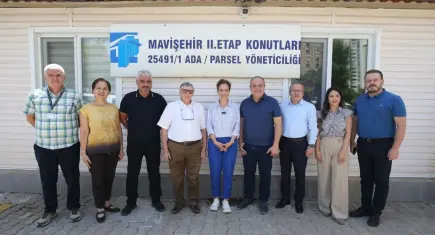 Başkan Ünsal’dan eğitime destek veren site sakinlerine teşekkür ziyareti