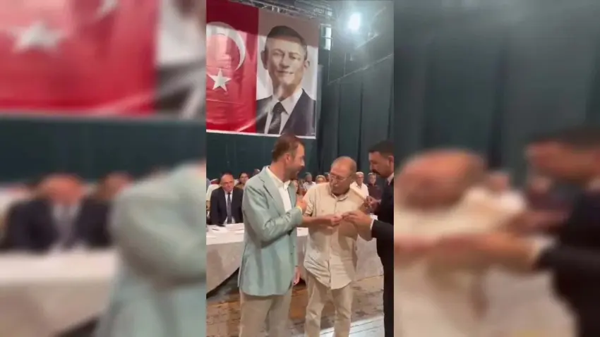 Ceyhan Belediye Başkanı Kadir Aydar CHP’den istifa etti: Yeni Parti’de mücadele edeceğim haberinin görseli